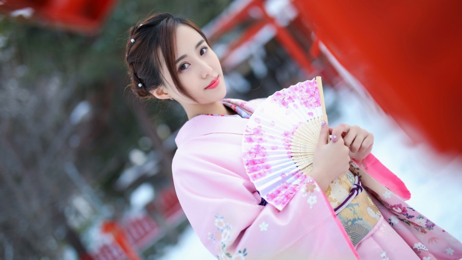 蒋郁意头像